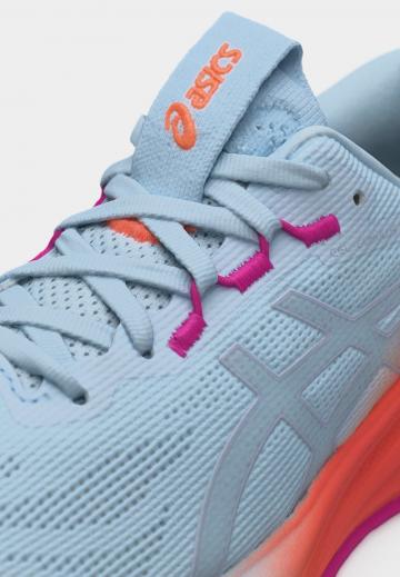 Беговые кроссовки