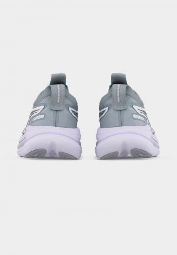 Беговые кроссовки