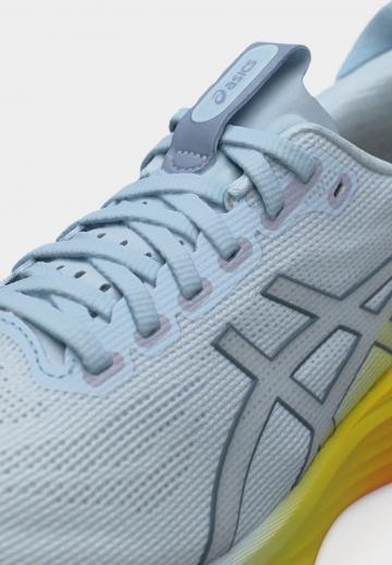 Беговые кроссовки