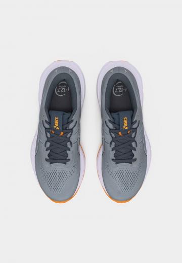 Беговые кроссовки