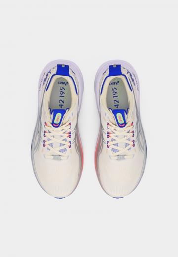 Беговые кроссовки