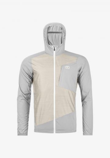 Спортивная куртка