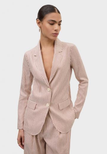 Длинный блейзер