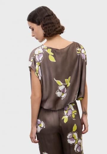 Атласная блузка