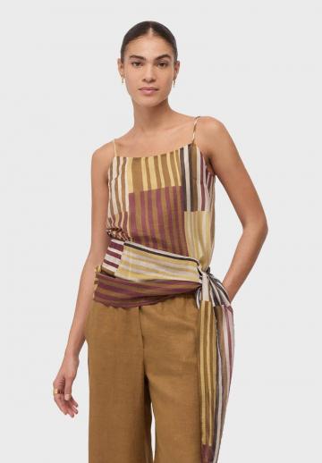 Топ на бретельках