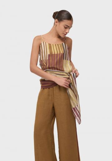 Топ на бретельках