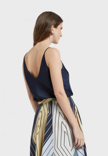 Топ на бретельках