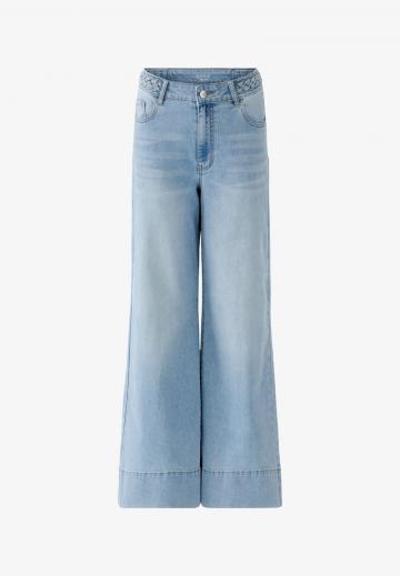 Клешеные джинсы