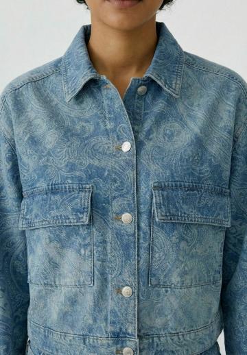 Джинсовая куртка