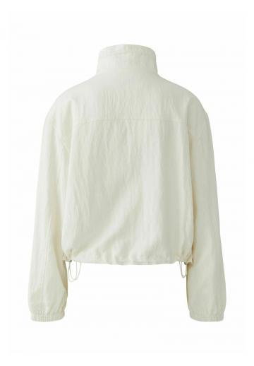 Куртка с накладнымит карманами