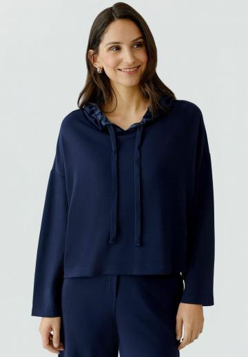 Пуловер с капюшоном