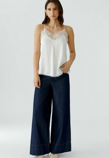 Топ на бретельках