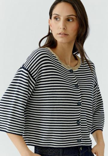 Вязаная кофта