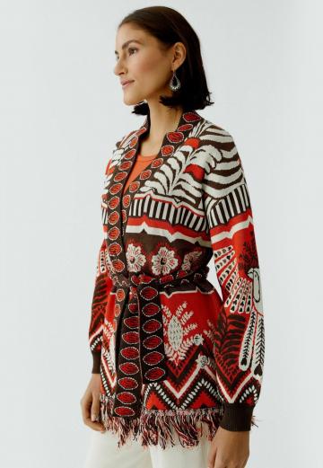 Жаккардовая вязаная кофта