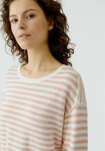 Пуловер с рукавом три четверти