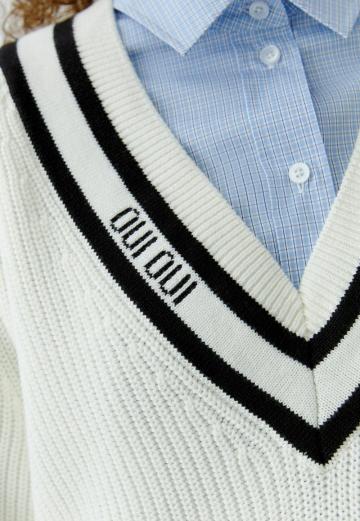 Пуловер в полоску