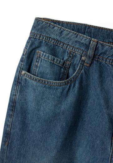 Прямые джинсы