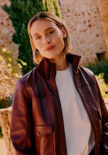 Короткая куртка