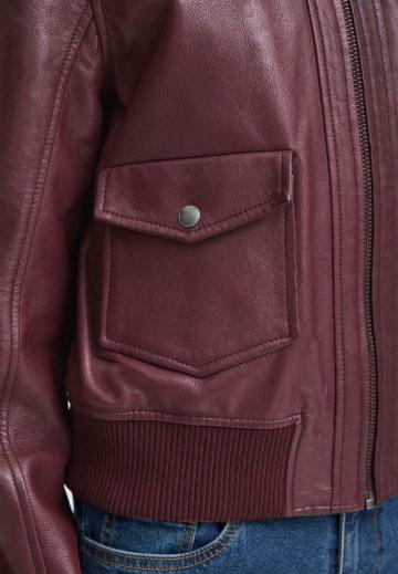 Короткая куртка