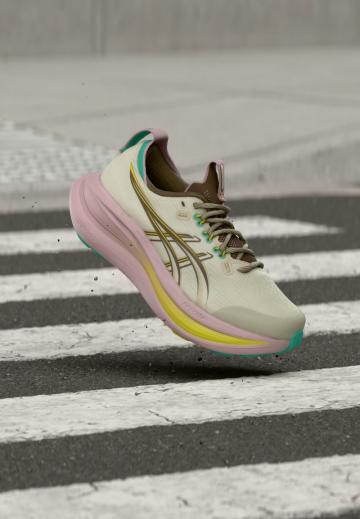 Беговые кроссовки