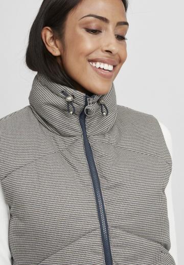 Стеганый жилет