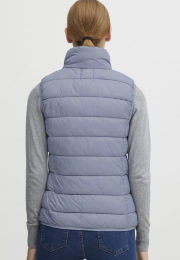 Стеганый жилет