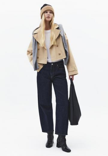 Короткий блейзер