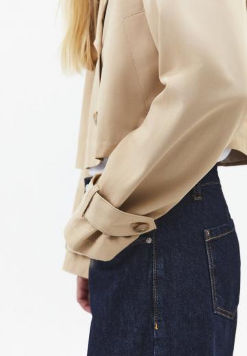 Короткий блейзер