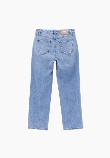 Прямые джинсы