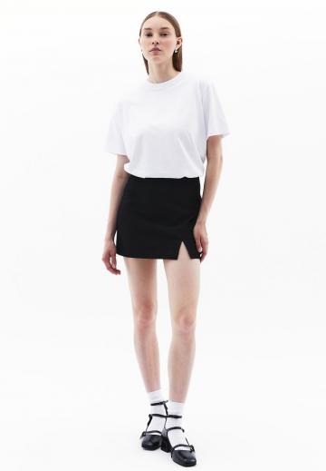 Юбка с накладными карманами