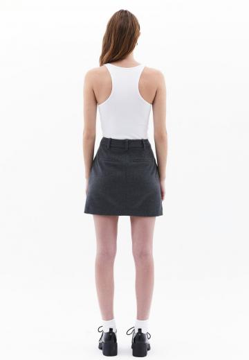 Юбка с накладными карманами