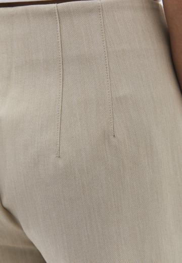 Узкие брюки