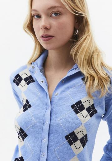 Жаккардовая вязаная кофта