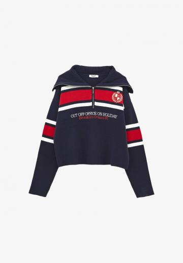 Пуловер в полоску