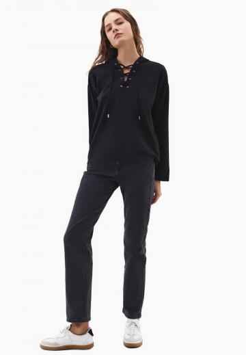 Пуловер с капюшоном