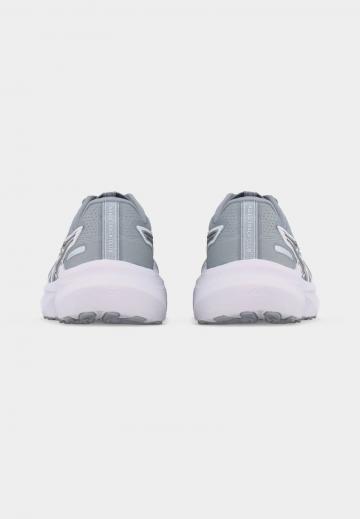 Беговые кроссовки