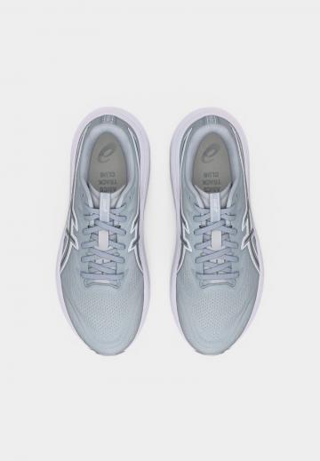 Беговые кроссовки