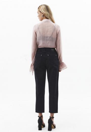 Короткие джинсы