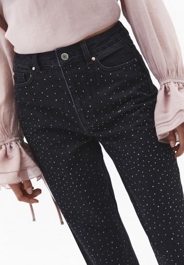 Короткие джинсы