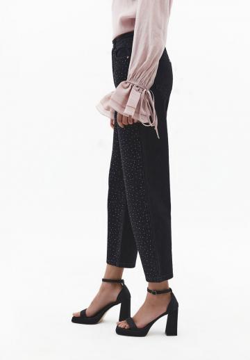 Короткие джинсы