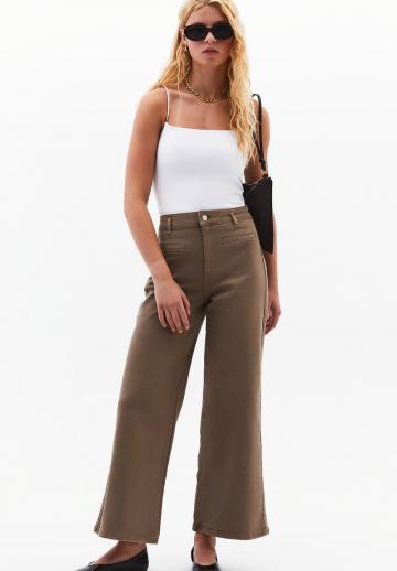 Топ на бретельках