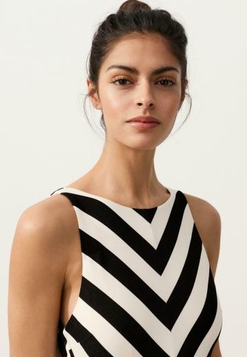 Слитный купальник