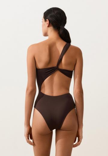 Слитный купальник