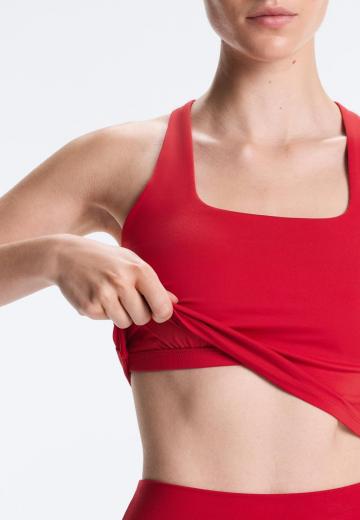 Спортивный топ