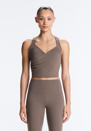 Спортивный топ