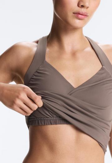 Спортивный топ