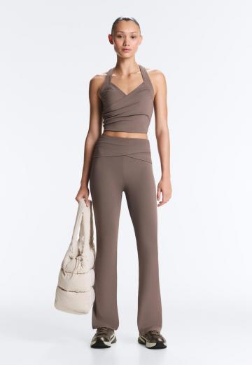 Спортивный топ