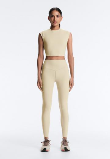 Спортивный топ