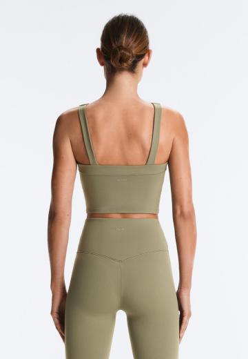 Спортивный топ