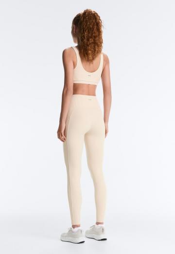 Спортивный бюстгальтер